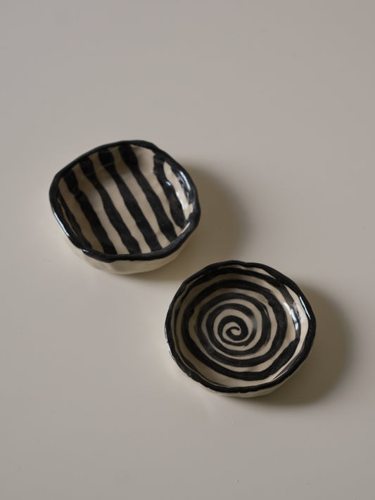 monochrome mini trinket dish